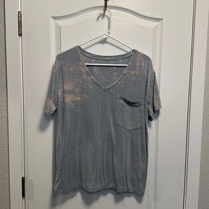 Kyte Baby women’s v-neck short sleeve top